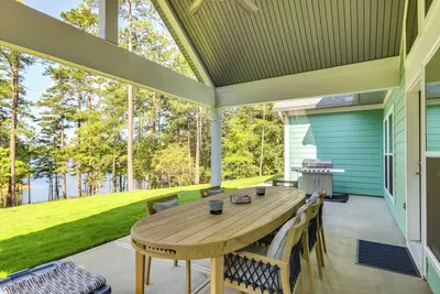 Image de Lakefront McCormick Retreat w/ Patio & Views