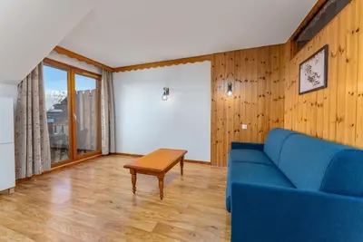 Image de À 40m des pistes de ski, 4ème étage, piscine, sauna, balcon, télévision, casier à ski, 31m²