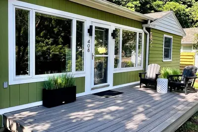 Newly renovated Adult Only, charming home nestled downtown w/on-site parking