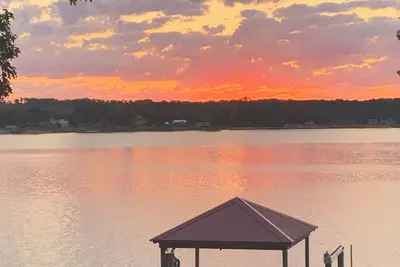 Image de 2-Bedroom, Lakefront Cottage on Lake Wateree with Dock