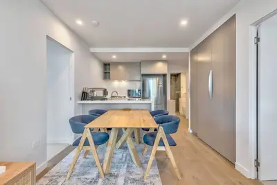 Image de 3br 2ba Chic Apt with Parking