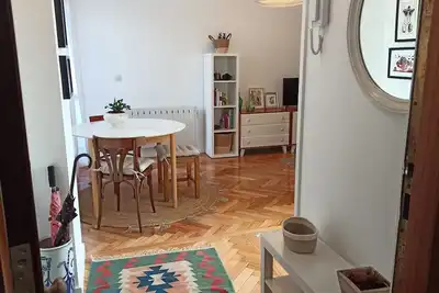 Image de Centrally located apartment, recently renovated. Garage