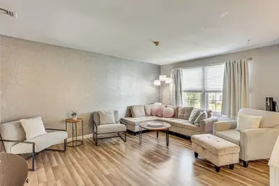 Image de 5 Mi to Downtown Harrisburg - Family Home!