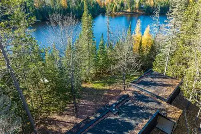 Image de The LoveShack |Hot Tub | Front Lake