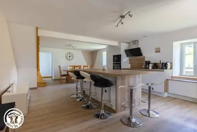 Image de La Roche Malvialle - Perpezat