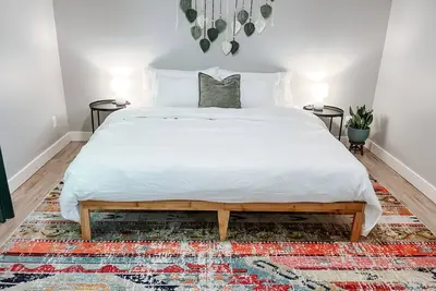 Image de Otter Point Getaway| Cozy & Calming| close to Sooke| Stylish Westcoast Vacation