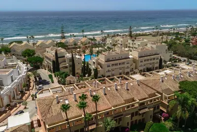 Image de Appartement confortable avec terrasse et accès à la plage, Elviria, Marbella Est