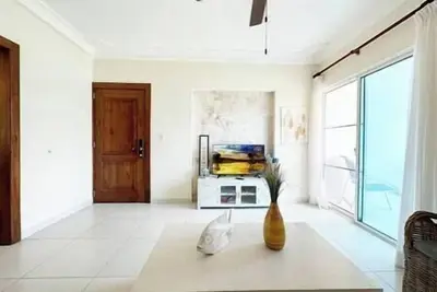 Image de Tropical Apartment 2 Bedroon unit at los corales E1