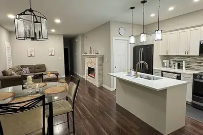 Image de Sunset chalet in bridgewater