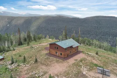 Image de Backcountry cabin in private location with full kitchen & mountain views