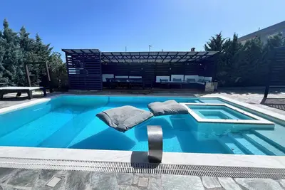 Image de Luxe Two Bedroom Villa with Private Pool by Olivujoj