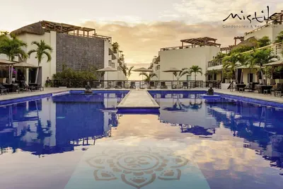 Image de Cozy 2-bedroom apartment partial ocean view in awesome Playa del Carmen with Ac