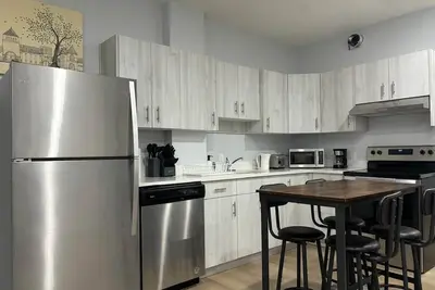 Image de Stylish and Cozy Guest Suite