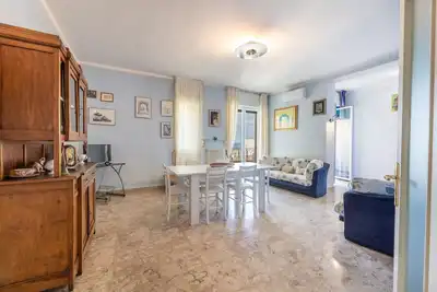 Image de Agréable appartement avec climatisation, Tv, balcon, animaux admis et vue panoramique