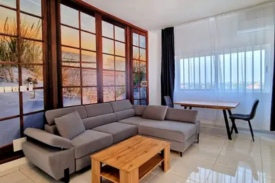 Image de Cozy 3-bedroom apartment in cool Lomé with WiFi, Ac
