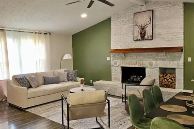 Image de Gather together in Westfield - 8 people