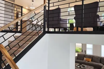 Image de Spacious 5-bedroom house with WiFi, Ac in charming Butte