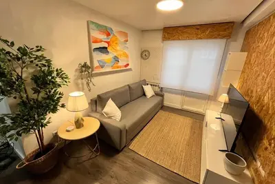 Image de Nice apartment 7 minutes from downtown and from the bus and train stations.