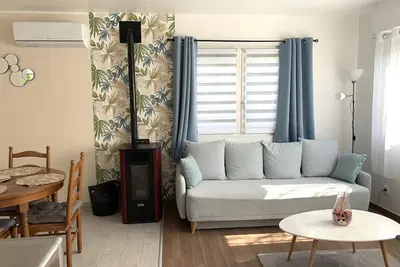 Image de Maison Calme, Pêche, sécurisé. Wifi, MULTIMÉDIAS\n Climatisé, Animaux acceptés.