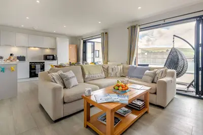 Sea Hideaway - M7 - Deux Chambres Appartement, Couchages 4