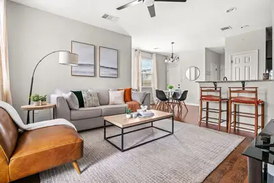 Image de Cozy North Austin Retreat with Parks & Pickleball Courts! Near Domain! \n\n