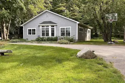 Image de Bijou By The Bay-Guest House on large waterfront estate, short walk to Bar Harbor