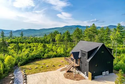 Image de Hot Tub, GameRoom, Fire Pit, close-by Sunday River, Mountain views, Dog friendly