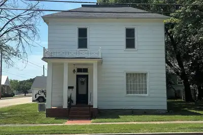 Image de Come stay at The White House. Old World Charm in fabulous Farmington