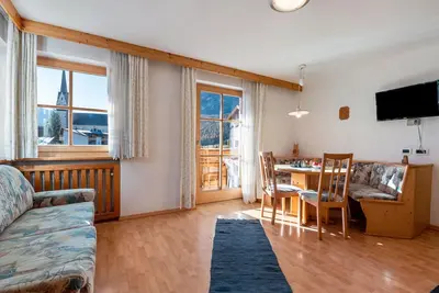 Image de Appartement '2' avec vue sur les montagnes, jardin partagé et Wi-Fi
