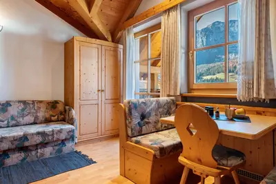 Image de Appartement '5' avec vue sur les montagnes, jardin partagé et Wi-Fi