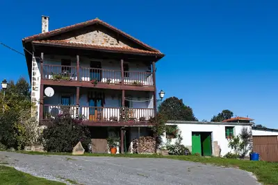 Image de Maison de campagne \"Fuenternilla\" avec vue sur les montagnes, terrasse privée et Wi-Fi