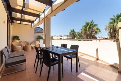 Image de Appartement 'Attico D'amare' avec terrasse privée, Wi-Fi et climatisation