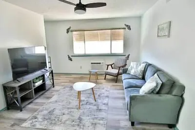 Image de Contemporary 2br/1ba Sacramento-4