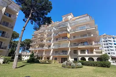 Image de Andalucia del Mar - 2 bedroom apartment with spectacular views near Puerto Banus