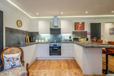 20 Priory Street - Wharfe  - sleeps 3 guests