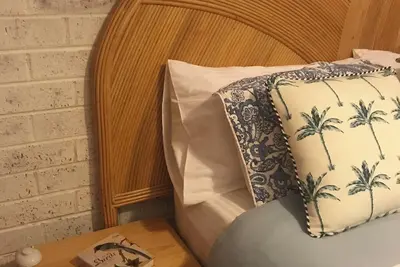 Image de The Book Nook - 2 b/rm 80’s hideaway near Manly & easy Sydney access