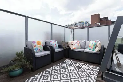 Image de Gorgeous Covent Garden Penthouse, over 3 floors with roof terrace. Sleeps 6