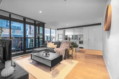 Image de This apartment is a 3 bedroom(s), 2 bathrooms, located in Melbourne, Vic.