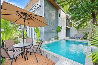 Charming 2br Retreat w/ Pool – Near Playa Coco