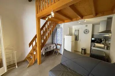 Image de Pavillon climatisé avec mezzanine, 4 couchages, proche plage et commerces, parking privé, St-Cyprien