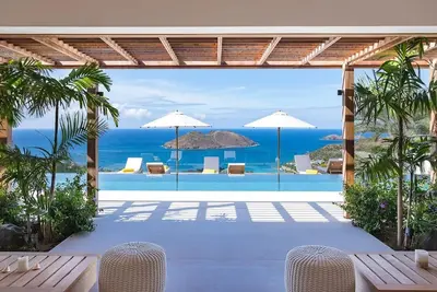Posh Villa With Spectacular View Over Flamands Bay