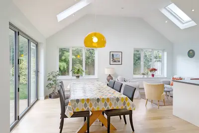 Image de Crede Close - sleeps 8 guests  in 4 bedrooms