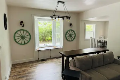 Image de Charming 3-bedroom house in quiet residential neighborhood