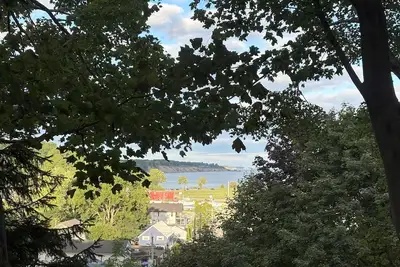 Image de Amazing Views of Two Beaches – Treehouse Retreat with Wildlife & Waves