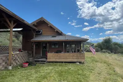 Image de Quaint Flyfishing cabin with WiFi near West Yellowstone