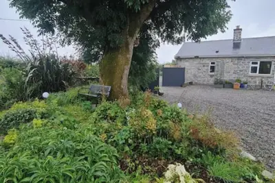 Charming Farmland Escape in the Heart of Ireland