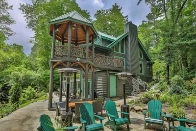 Image de New Luxe Lodge-3KingEnsuites-Lake/resort Access