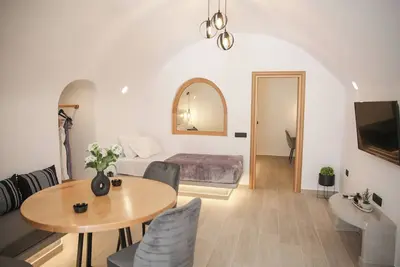 Image de Charming 2-bedroom cave villa with WiFi and Ac in lovely Emporio