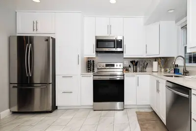 Image de Cozy 4 Bd  Retreat w\/ Free Parking