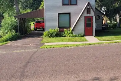 Image de Great Northwoods home with access to all your recreational activities!